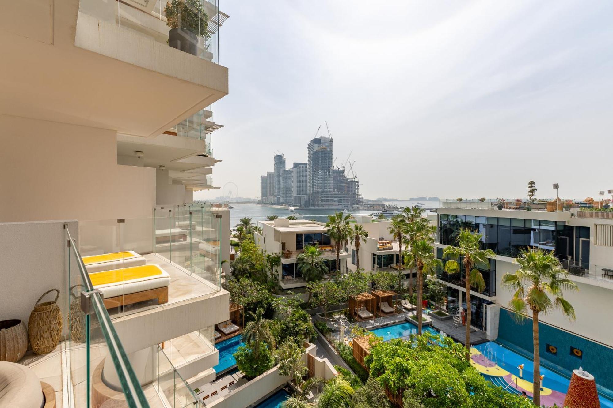 Five Palm Jumeirah Residences - Mint Stay Дубай Экстерьер фото