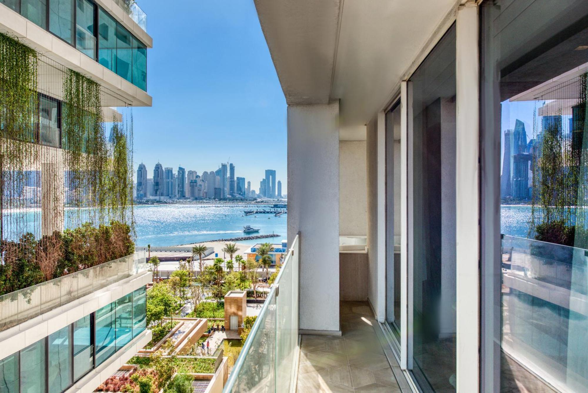 Five Palm Jumeirah Residences - Mint Stay Дубай Экстерьер фото